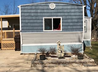 4 Fern St, Urbana, IL 61802