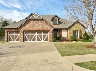 10636 Timber Oak Dr, Edmond, OK 73034
