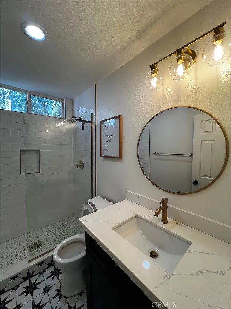 4 bed, 3100 sqft, $7,300 — Photo 3