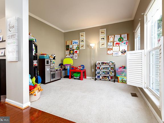 4th image of 2829 Myrtlewood Dr