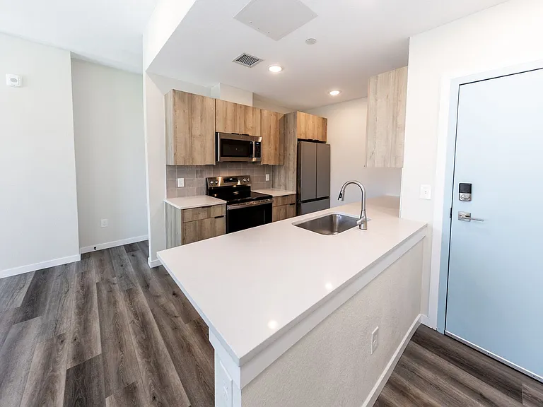 810 S Weber St — Photo 44