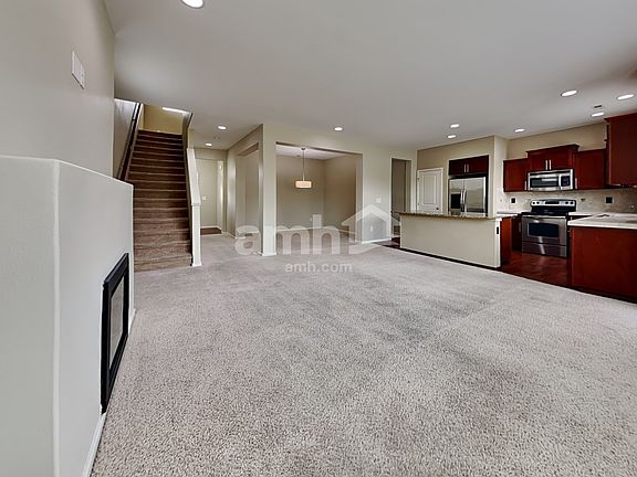 5th image of 715 204th St E