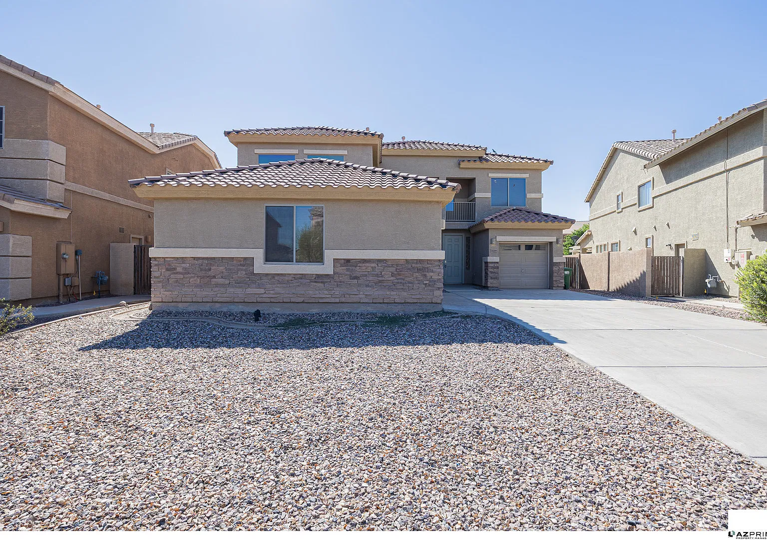 Gorgeous 4/2.5 Maricopa House! — Photo 2