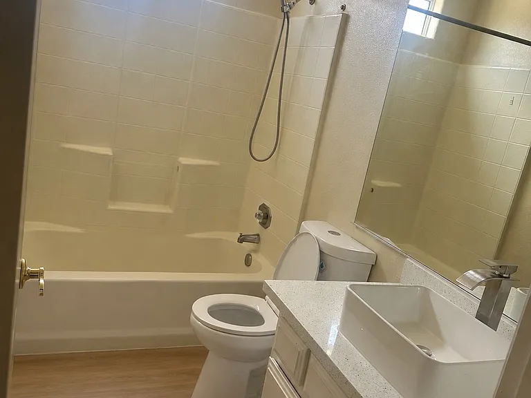 12802 Dillon Ln — Photo 7