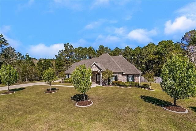 1st image of 252 Thornwood Dr