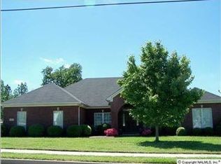 112 Autumn Spring Dr, Gurley, AL 35748