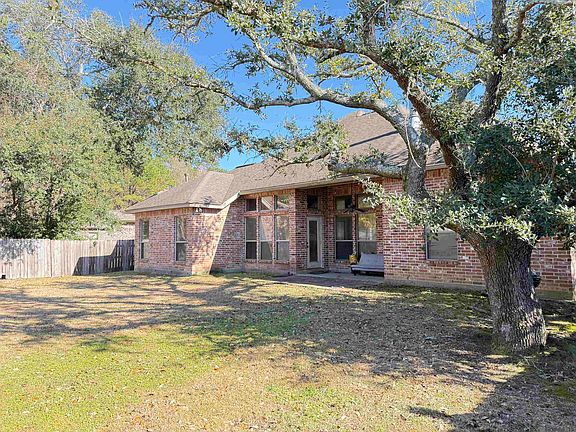 3rd image of 205 Summer Place Cv