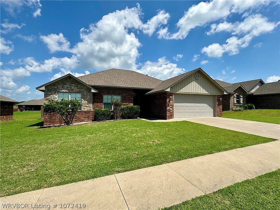 1st image of 352 Copsey Dr