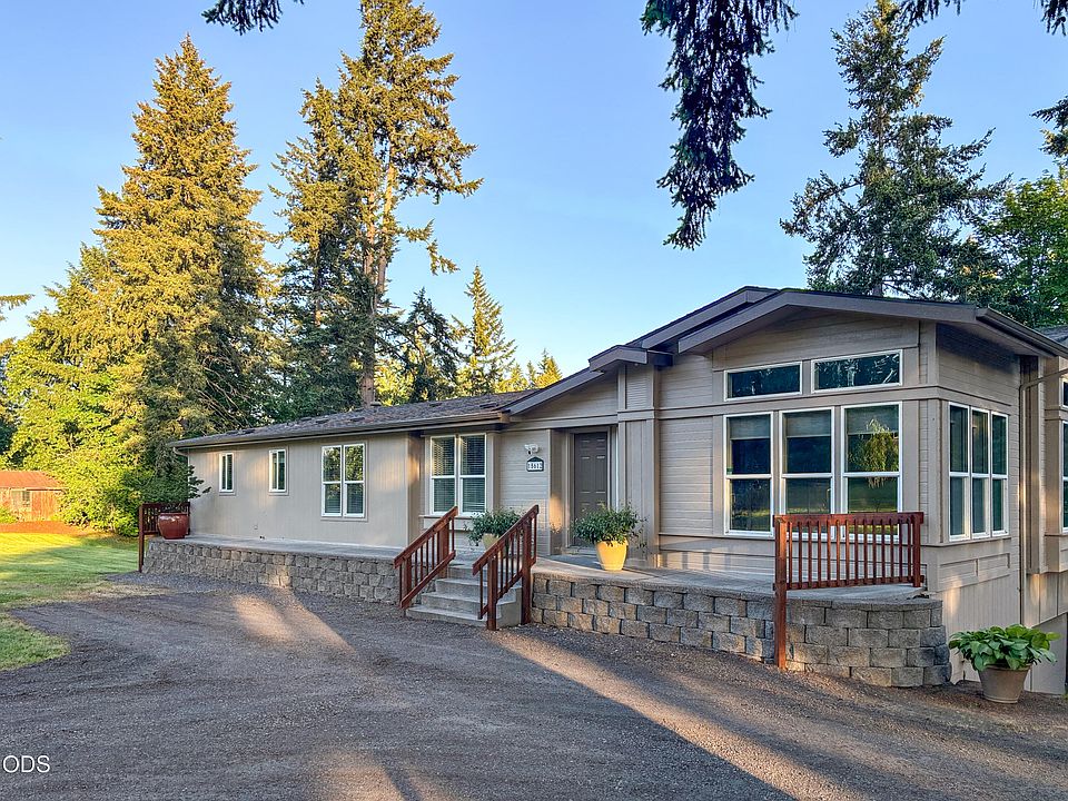 1st image of 15612 SE 202nd Ave