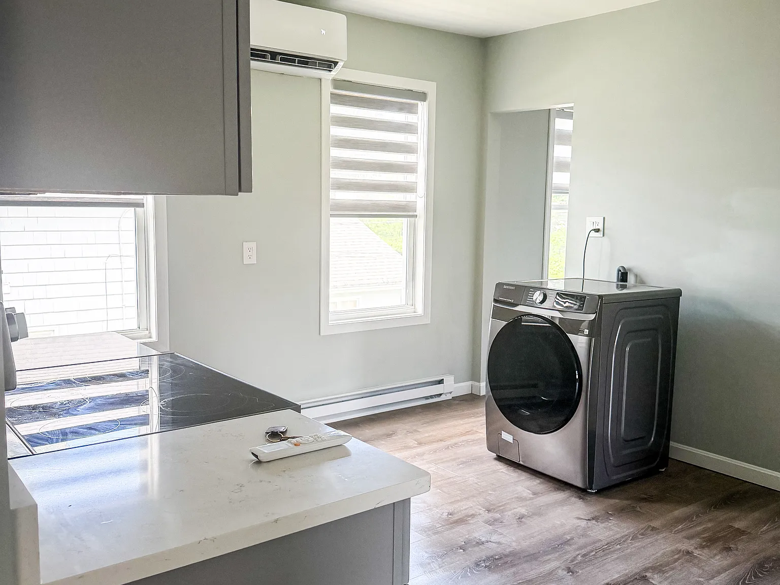 2 bed, 950 sqft, $2,075 — Photo 4