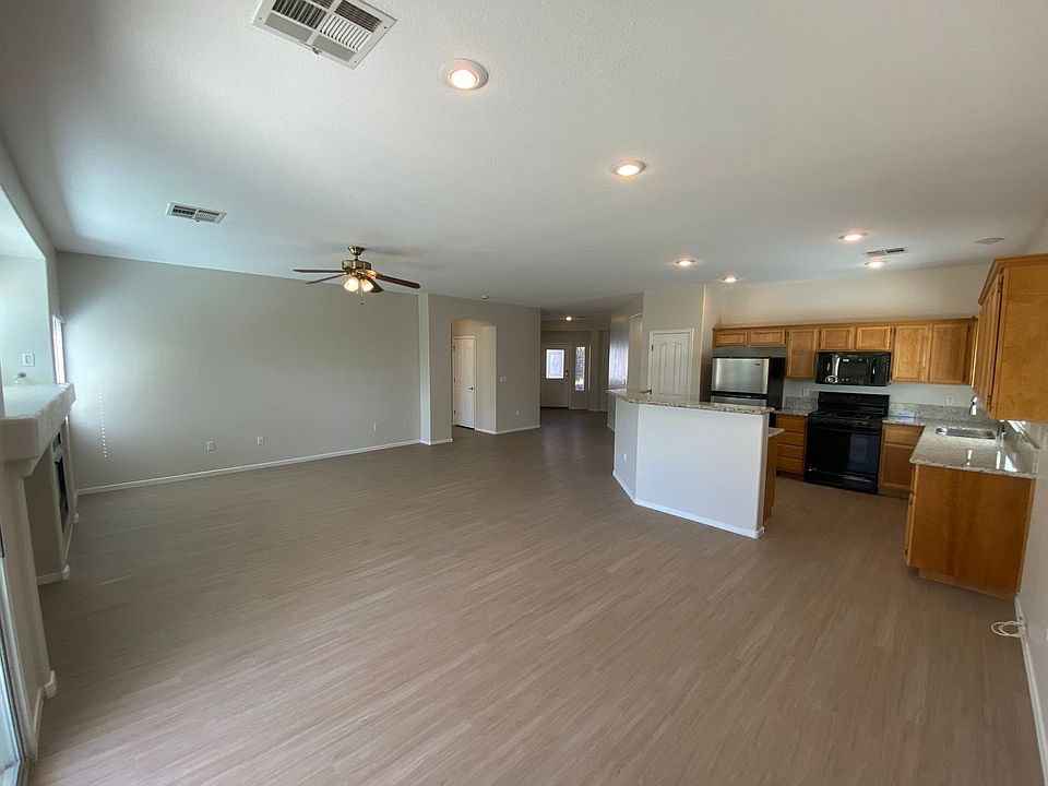 2nd image of 2754 Grande Valley Dr