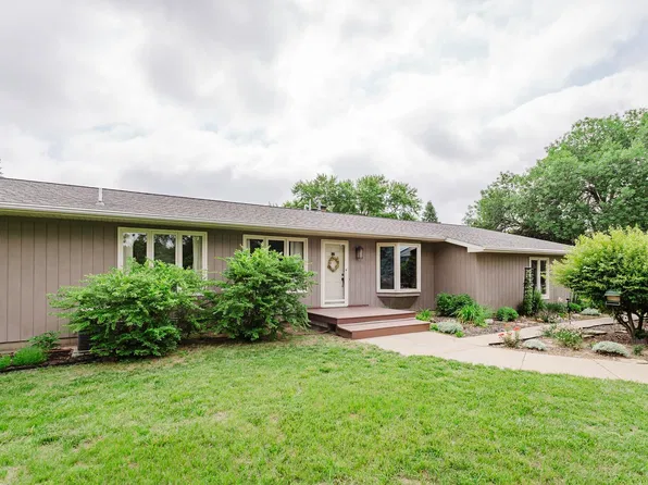 2302 Sheridan Dr, Norfolk, NE 68701