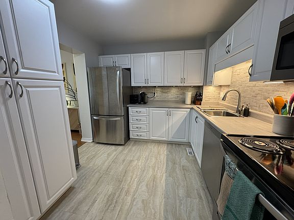 4th image of 39 Bentbrook Cres #39