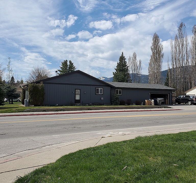 2nd image of 1404 Hickory St