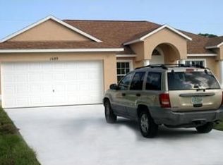 1689 SE Clearmont St, Port Saint Lucie, FL 34983