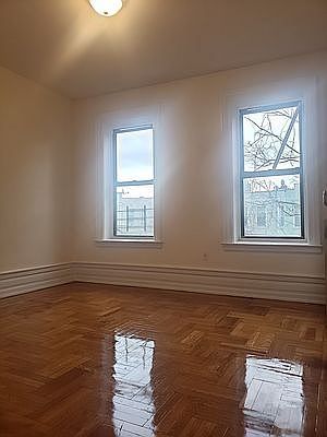 1st image of 128 Linden Blvd #16