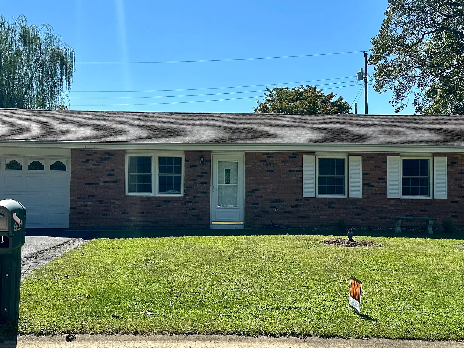 3 bed, 1100 sqft, $1,850 — Photo 1