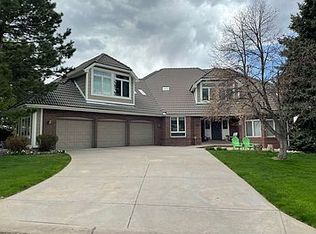 77 Falcon Hills Dr, Highlands Ranch, CO 80126