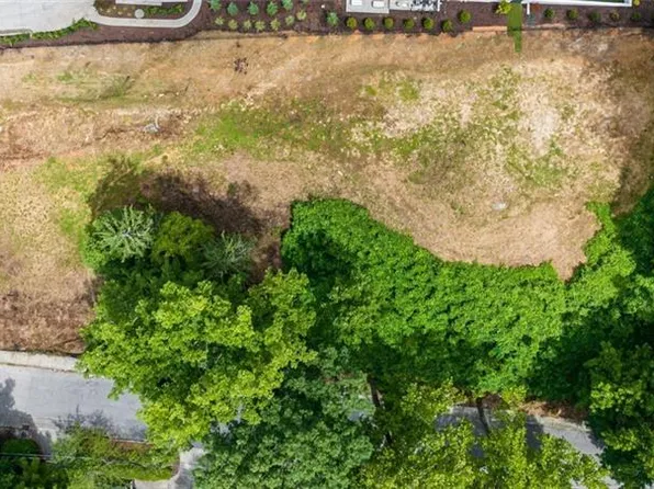 390 W Wesley Rd NW #1, Atlanta, GA 30305