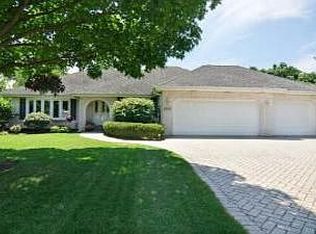 2305 Carlow Dr, Darien, IL