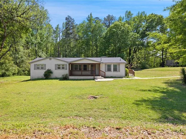 11 Swan Dr, Newnan, GA 30263