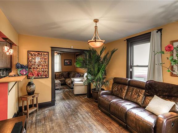 5th image of 4116 Oak St