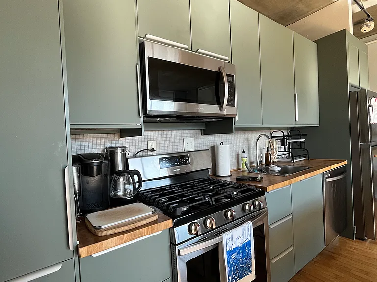 1410 NW Kearney St #920 — Photo 11