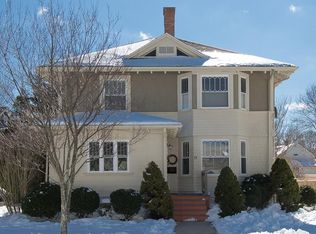 10 Clark Ave, Walpole, MA 02081