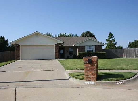 5th image of 640 S Philbrook Court Dr