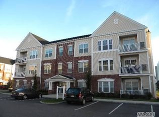 1733 Finch Ln, Central Islip, NY 11722