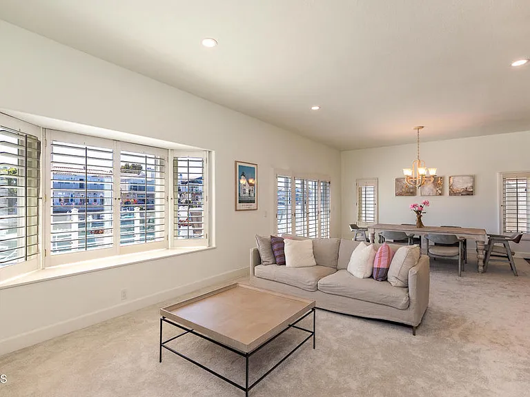 2411 Monaco Dr — Photo 9