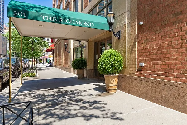 Rented by Corcoran | media 16