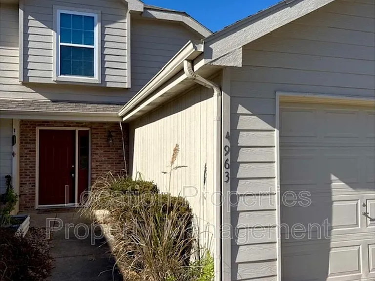 4963 Stoneback Dr W — Photo 3