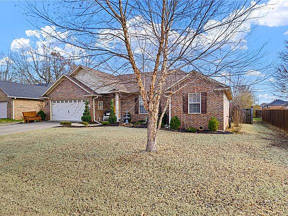 2nd image of 354 Thornwood Ln