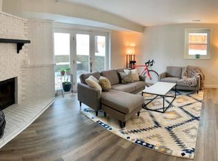 10S071 Ridge Rd, Naperville, IL 60565