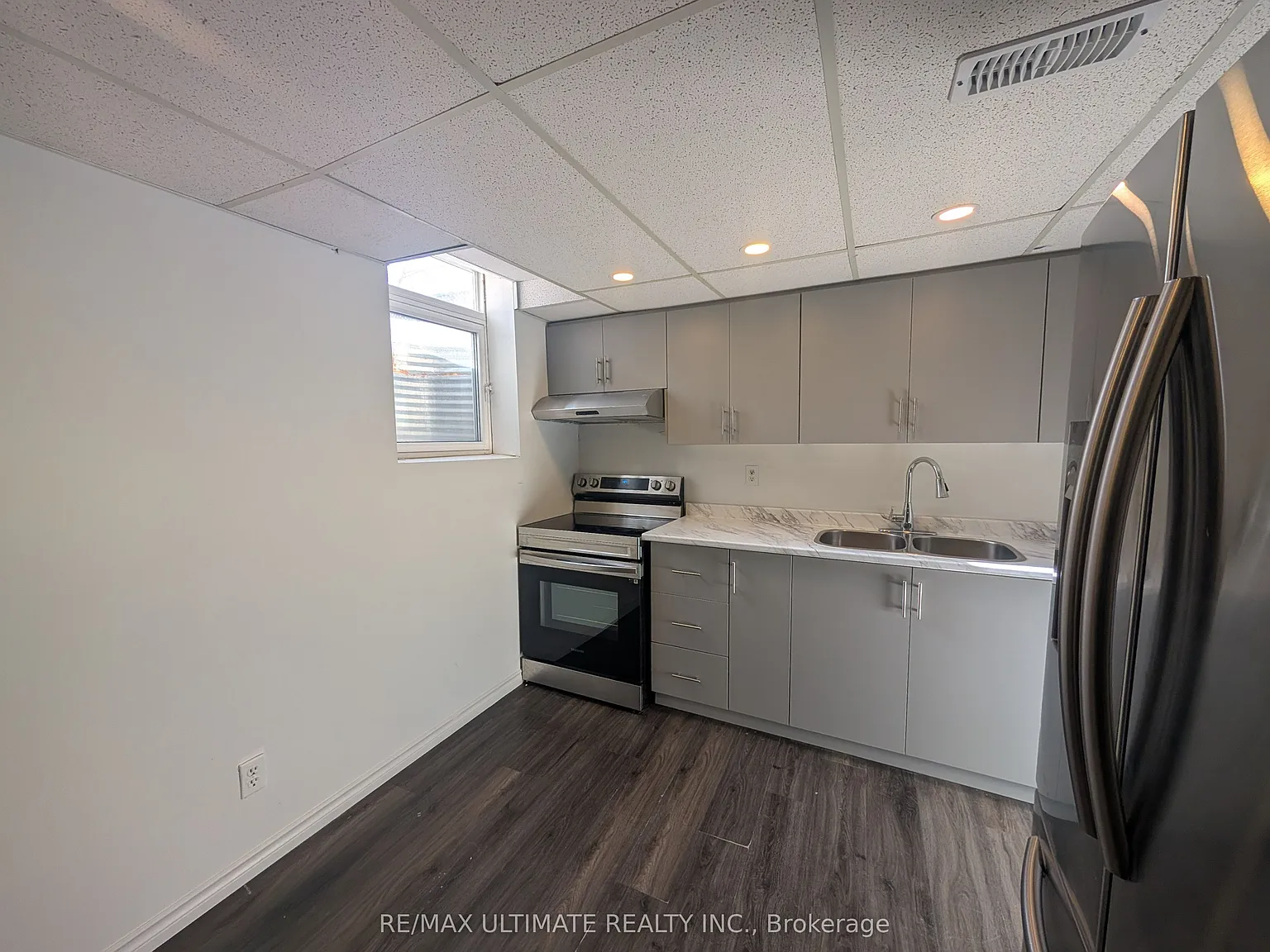 3 bed, $2,000 — Photo 4