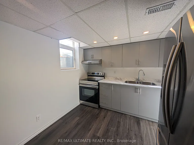 573 Sheppard Ave — Photo 4