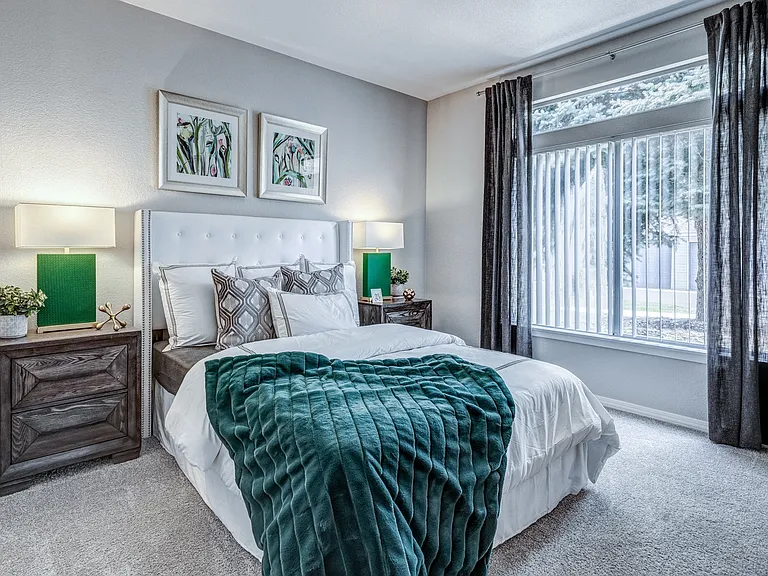 Pavilions at Silver Sage Apartments — Photo 49