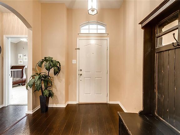 4th image of 3941 Old Richwood Ln