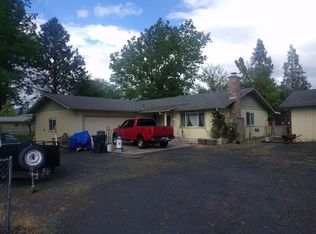 975 Buena Vista Ln, Grants Pass, OR 97527