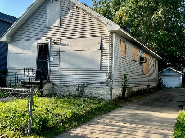 440 Center Ave, Aurora, IL 60505