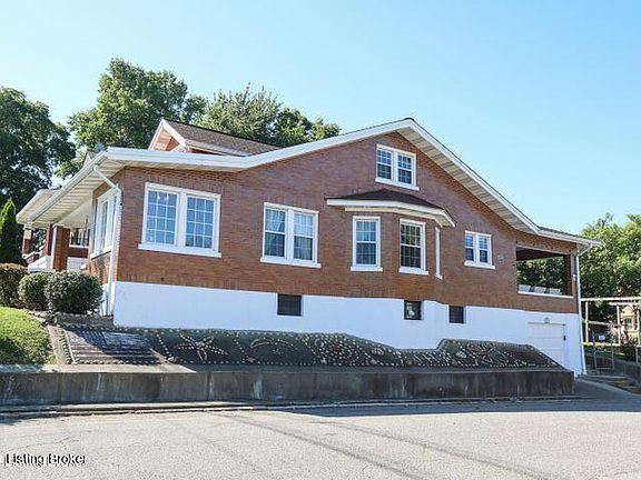 2nd image of 1268 Goss Ave