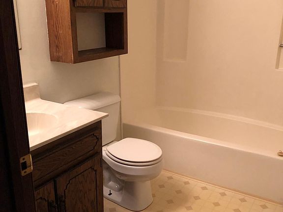 2nd image of 33 14th Ave NE APT 206