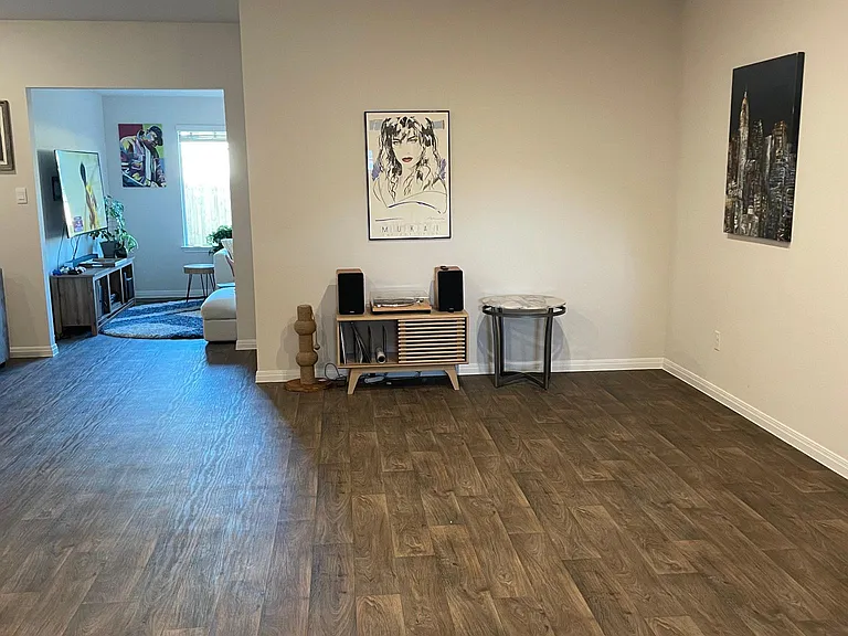226 Evergreen Sumac Loop — Photo 3
