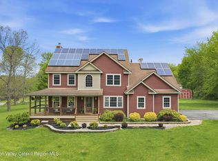 3 Jill Marie Cir, Shawangunk, NY 12589