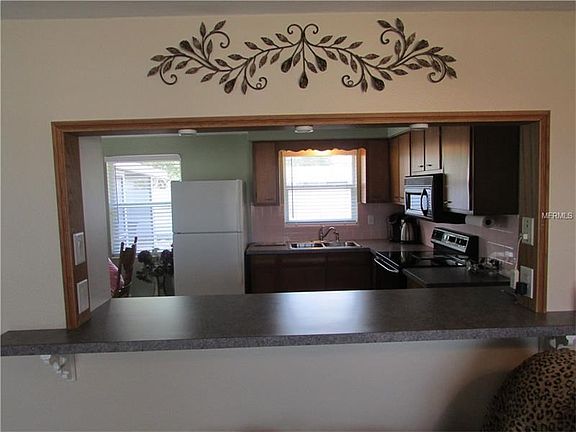 Breakfast Bar / Pass Through