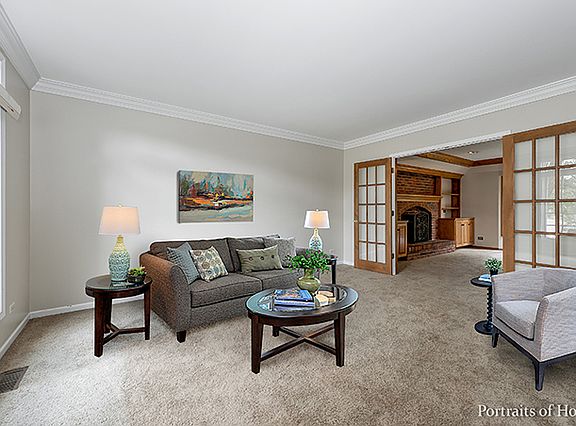 3rd image of 26W106 Waterbury Ct