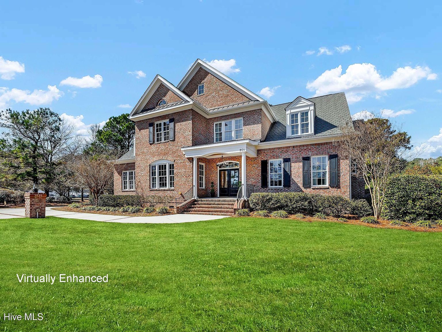 901 Sun Runner Place