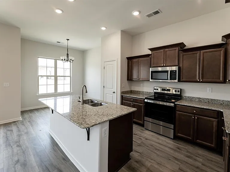 125 Dogwood Spring Dr — Photo 4