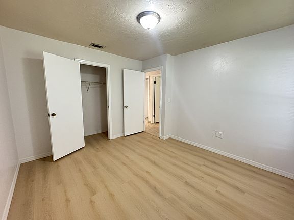 3rd image of 387 Acorn Ln #1